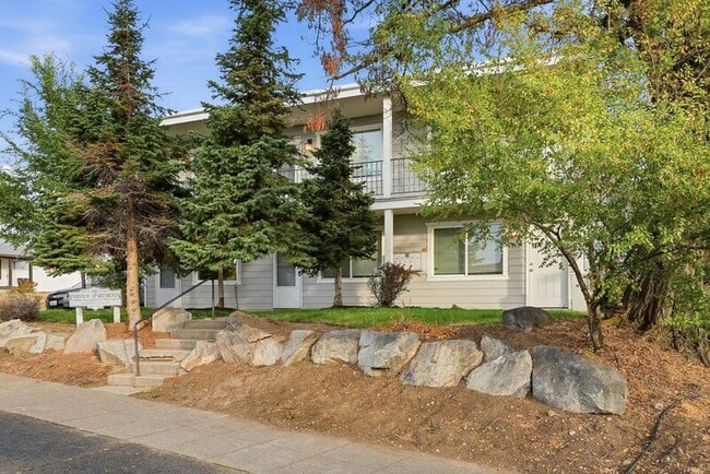 Building Photo - The Fairview Apartments
