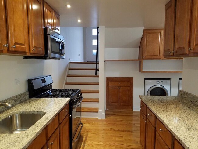 Building Photo - 422 Ridge Rd