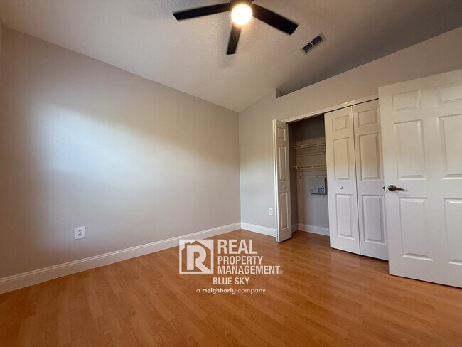 Building Photo - 9147 Duffer Ct