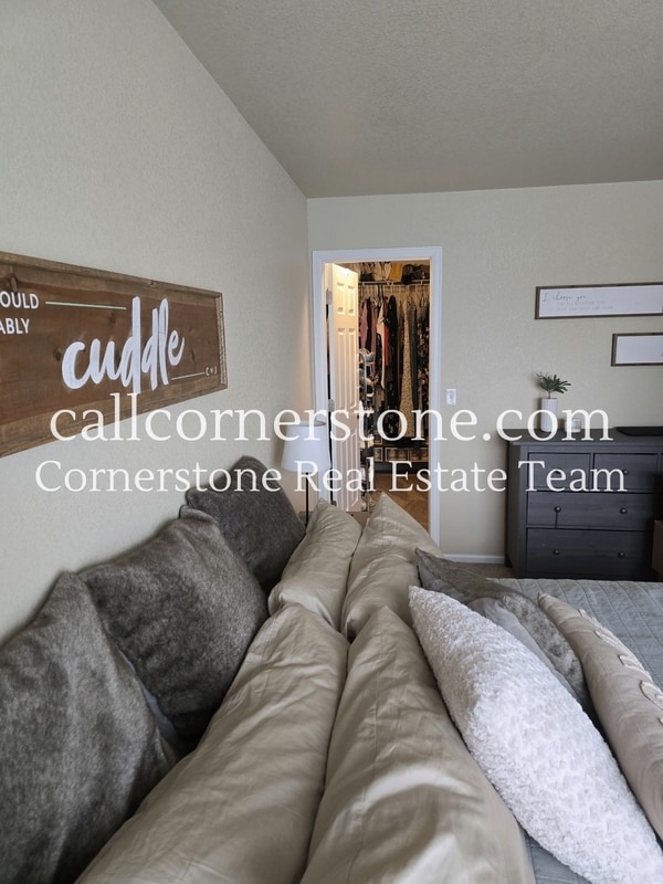 Building Photo - 4230 Arvol Cir