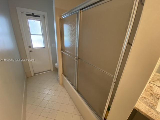 Building Photo - 13647 Barberry Dr