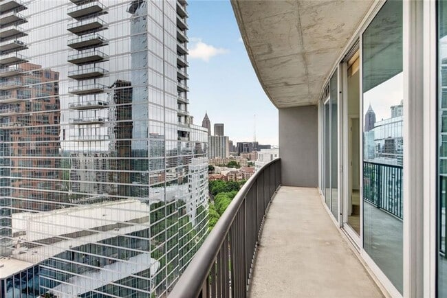 Building Photo - 1080 Peachtree St NE