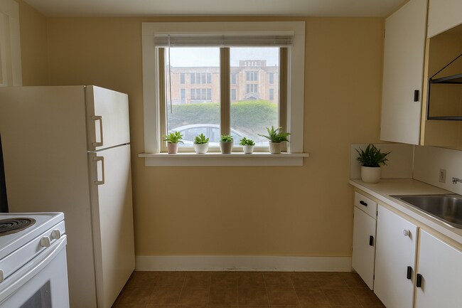 Building Photo - 3509 Rucker Ave