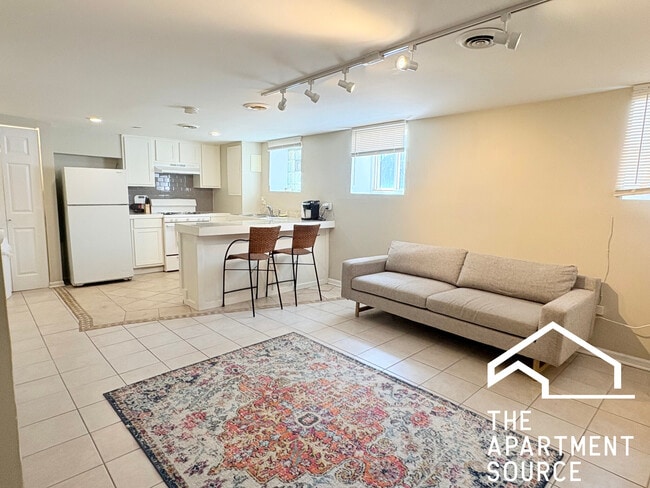 Primary Photo - 125 S Leavitt St