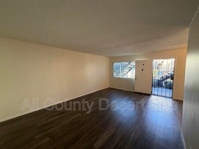 Building Photo - 1587 Coriander Dr