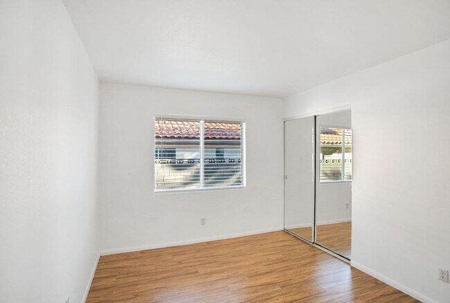 Building Photo - Single Story, 3 Bedroom, Peccole Ranch Beauty