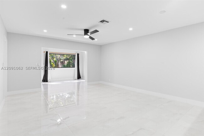 Building Photo - 9080 NW 23rd St