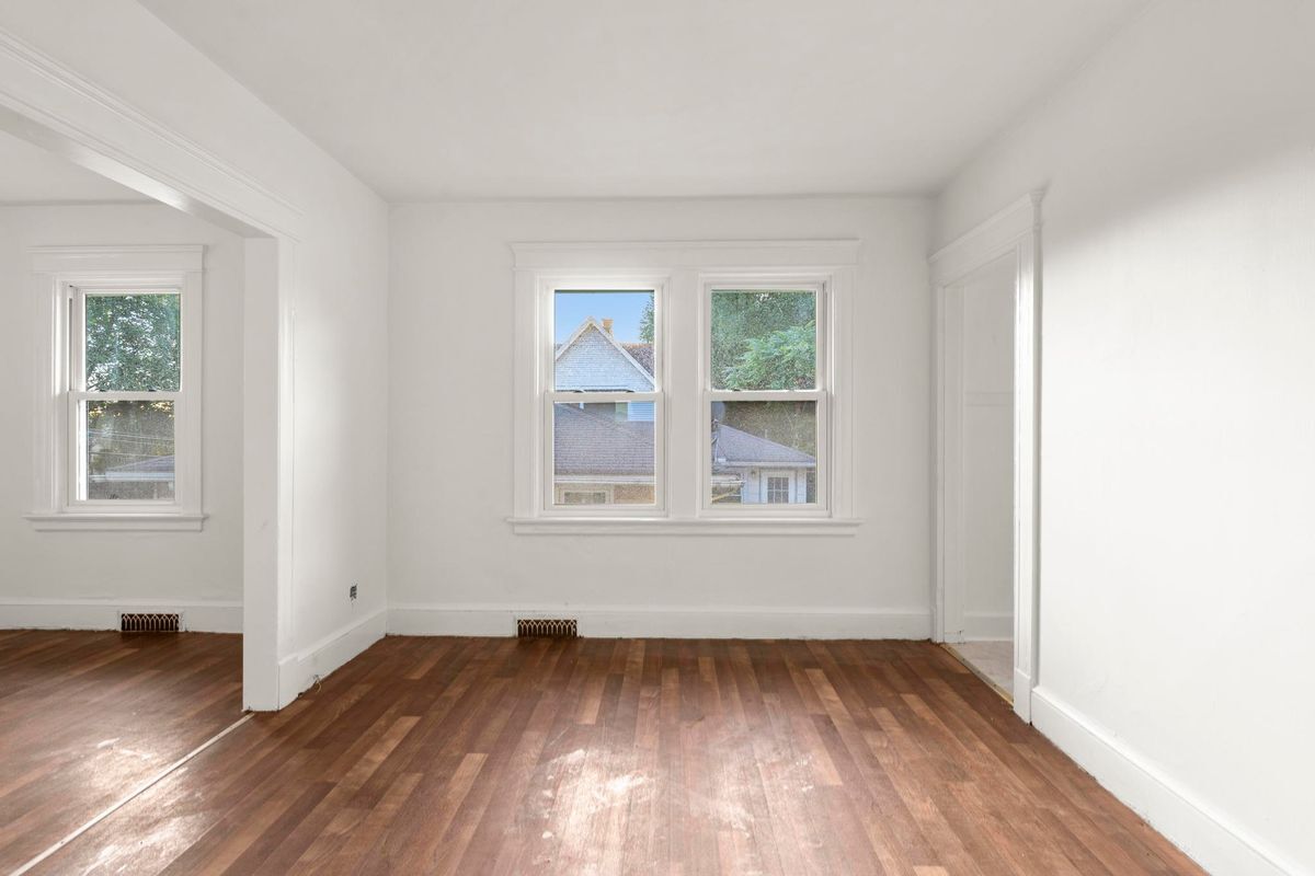 Building Photo - 97 Wall St