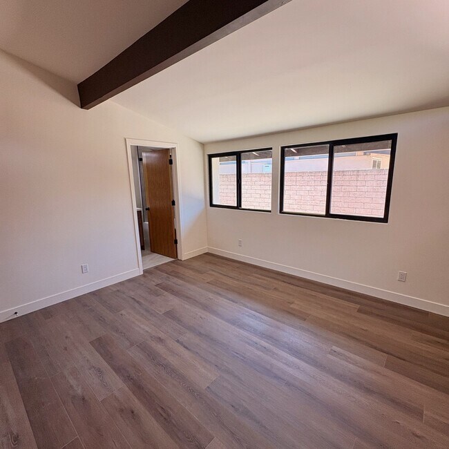 Building Photo - 8842 Quakertown Ave