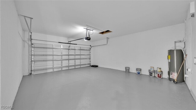 Building Photo - 2405-2407 Xelda Ave N