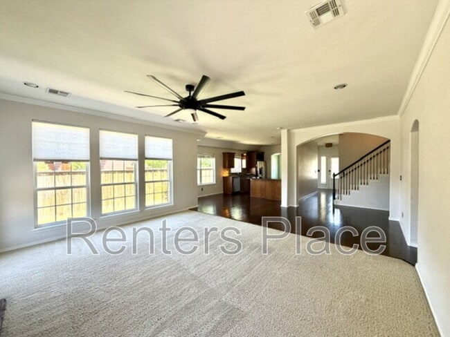 Building Photo - 3004 S Tamarack Ave