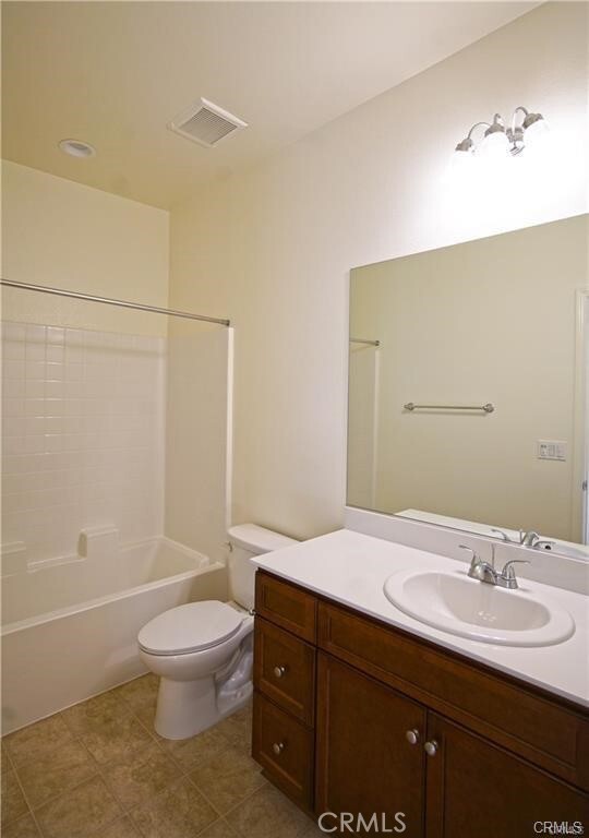 Building Photo - 2863 Cedar Ln