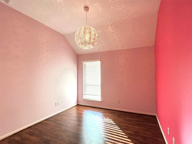 Building Photo - 26203 Ginger Gables Ln
