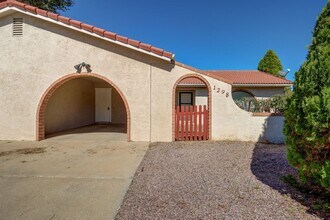 Building Photo - Rent this home in the Prescott Country Club!