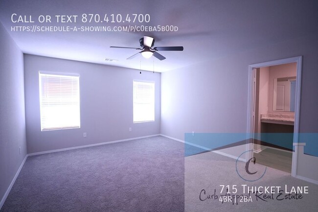 Building Photo - 715 Thicket Ln