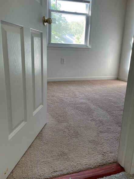 Building Photo - 36 Winged Foot Ln