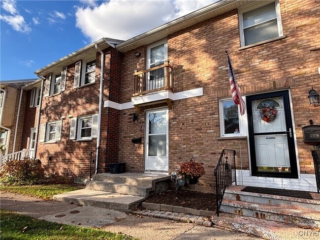 Primary Photo - 4307 Candlelight Ln