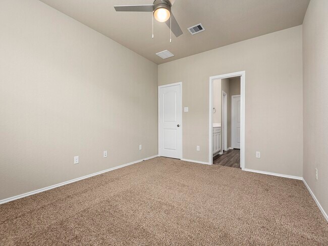Building Photo - 9278 Inland Leather Ln