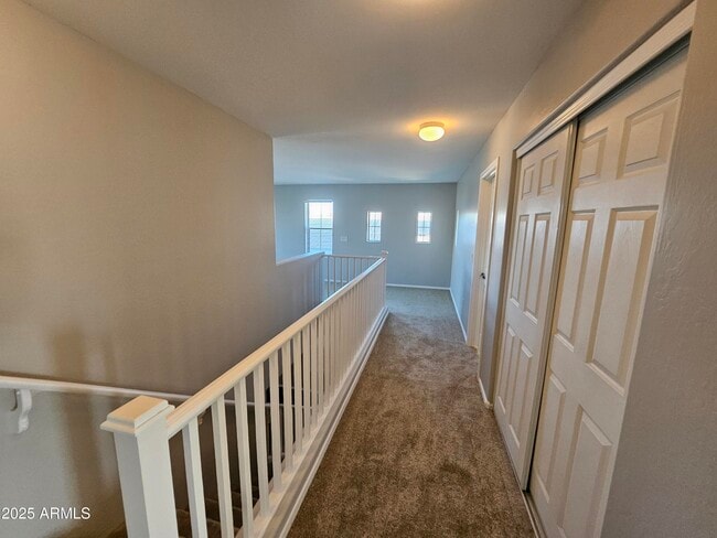 Building Photo - 1294 W Agrarian Hills Dr