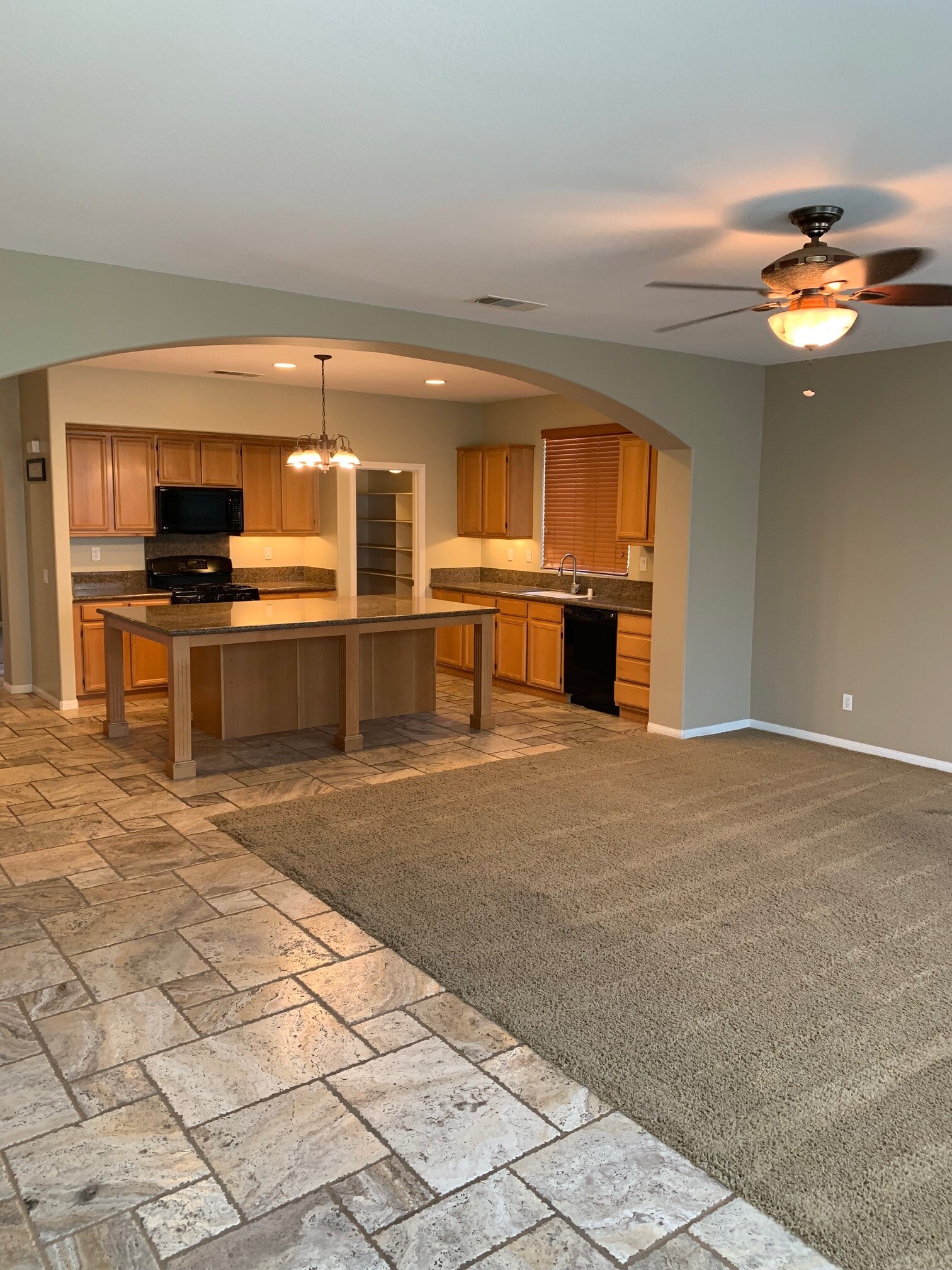 Building Photo - 84126 Canzone Dr