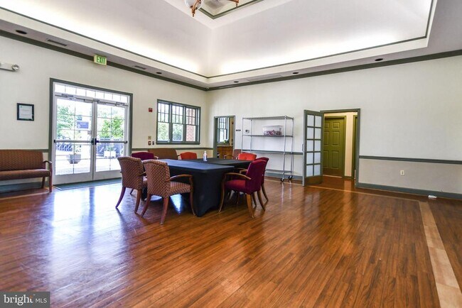 Building Photo - 13003 Belle Meade Trace