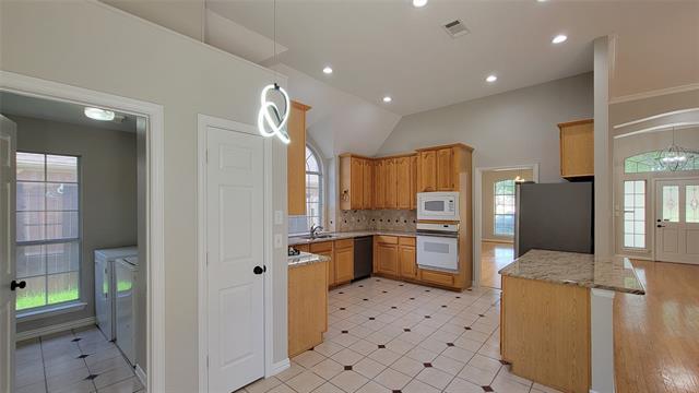 Building Photo - 9726 Windy Hollow Dr