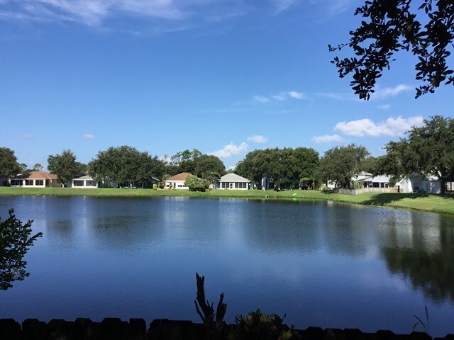 Building Photo - 1667 Vista Lake Cir