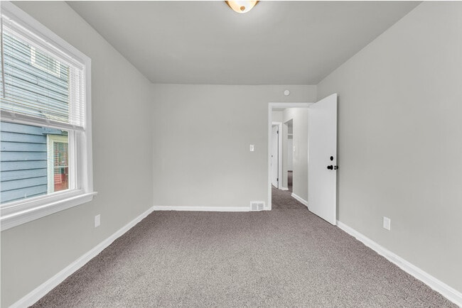 Building Photo - 4238 Bayard Rd