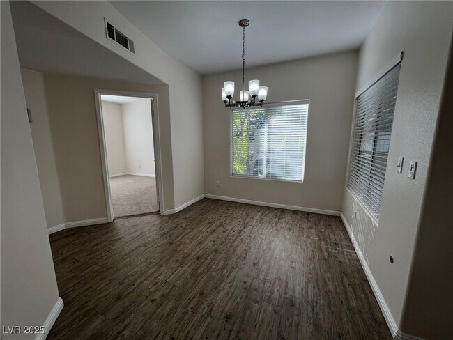 Building Photo - 2975 Bluegrass Ln