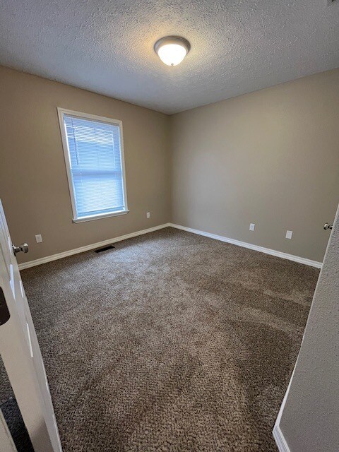 Building Photo - 1907 Holly Springs Ave