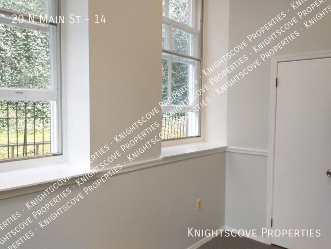 Building Photo - 20 N Main St