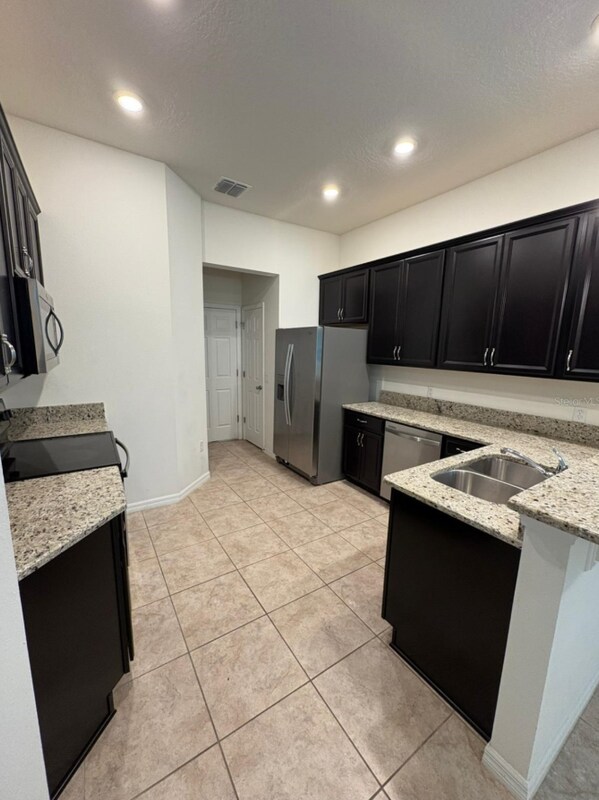 Building Photo - 9349 Tyrella Pine Trail