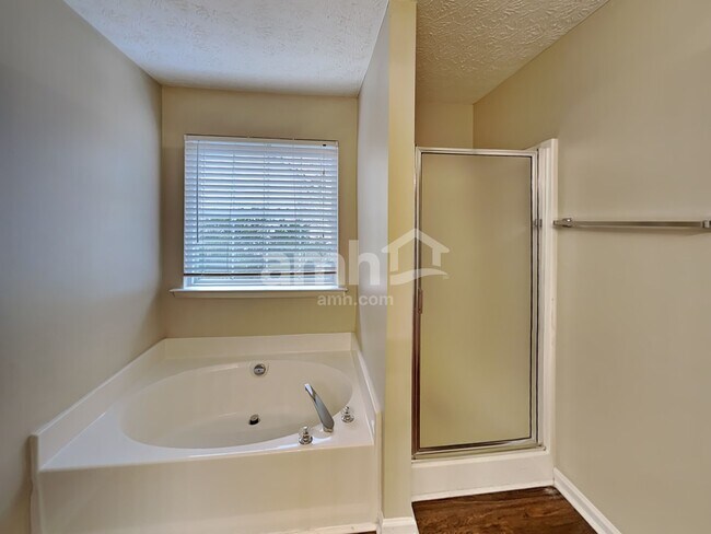 Building Photo - 201 Toulouse St