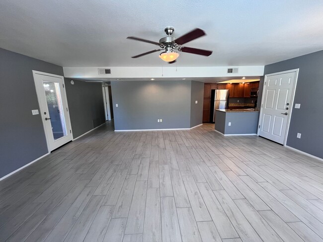 Building Photo - **FALL MOVE IN SPECIAL!**NE-3 bd/ 2bd Cond...