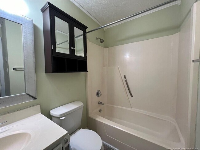 Building Photo - 420 Mangum Ct