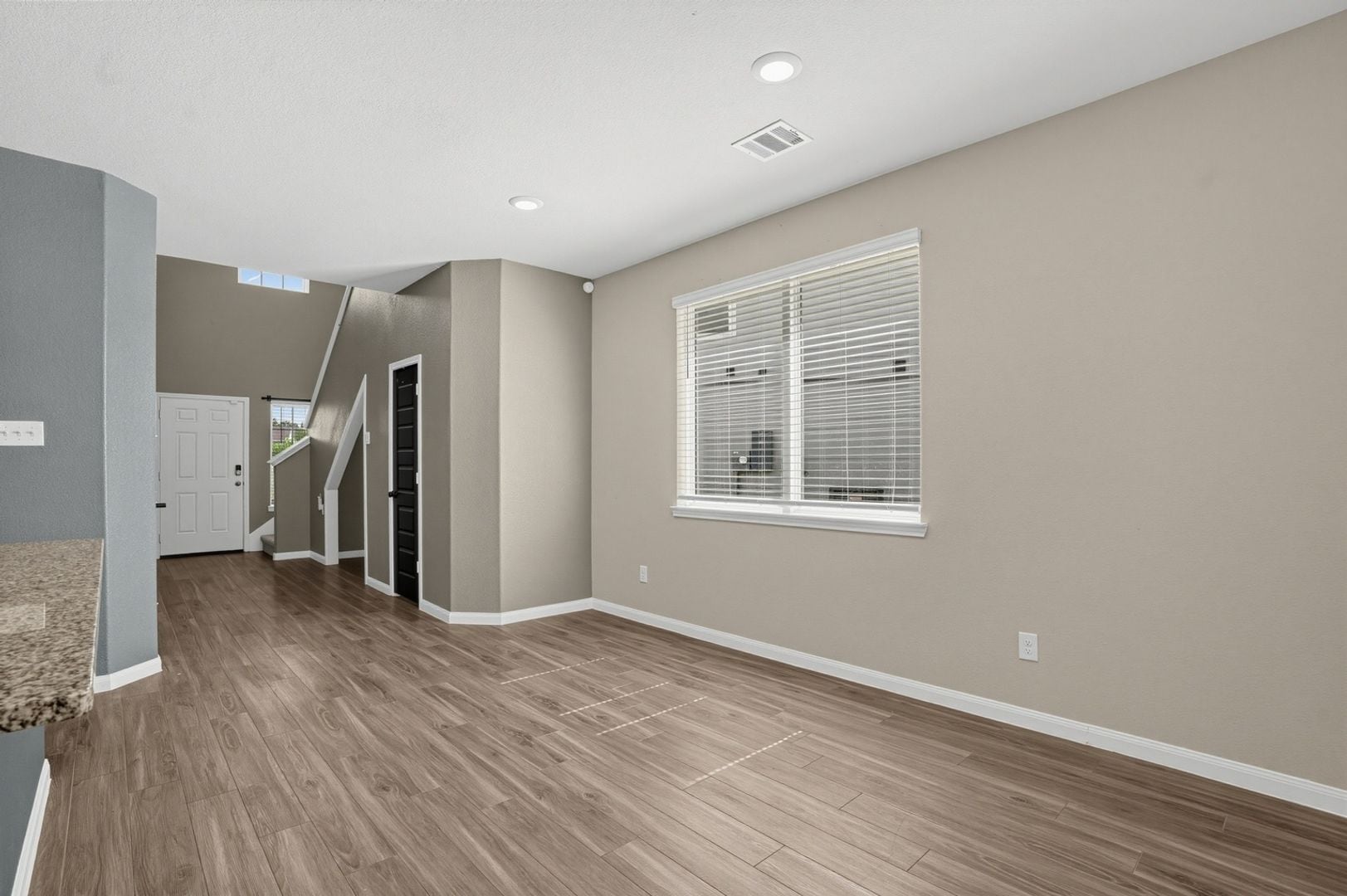 Building Photo - 22501 Cormorant Ct