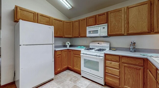 Building Photo - 2093 Tina Ct