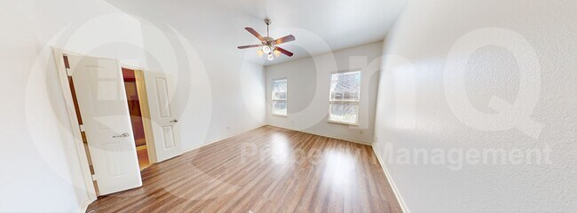 Building Photo - 1618 Nestledown Dr