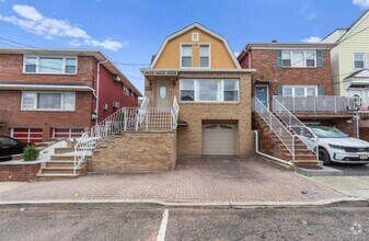 Building Photo - 9126 Newkirk Ave