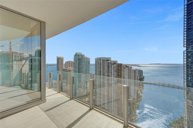 Building Photo - 300 Biscayne Blvd Way