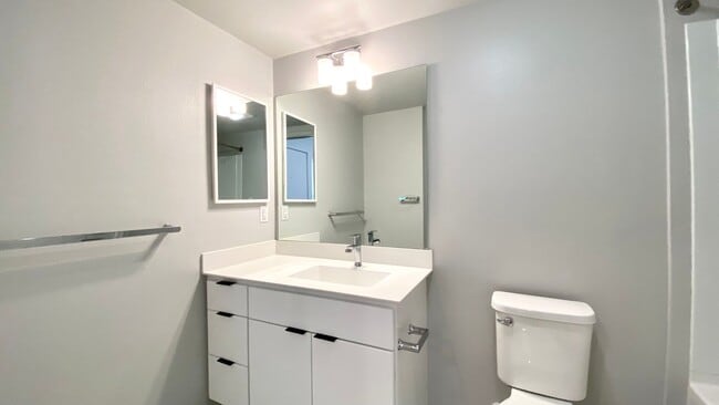 Building Photo - AVAILABLE Soon !!! BRAND NEW STUDIO IN HO'OPILI!