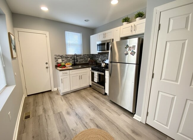 Building Photo - 459 N Dearborn St