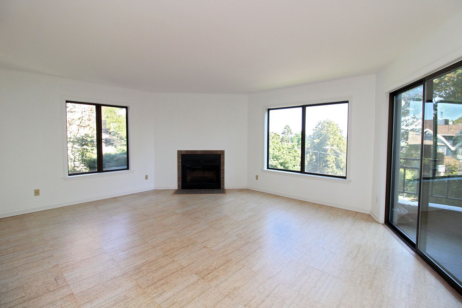 Building Photo - 1320 SW Hall St