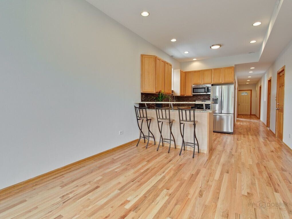 Building Photo - 1450 N Campbell Ave