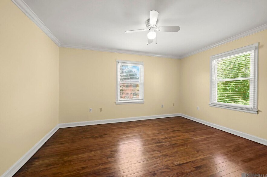 Building Photo - 977 Rittiner Dr