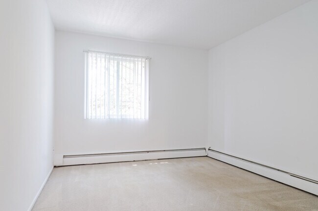 Interior Photo - 3452 Emerson Ave S.
