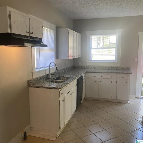 Building Photo - 2616 29th Street Ensley