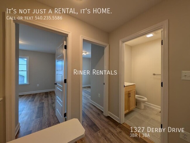 Building Photo - 1327 Derby Dr
