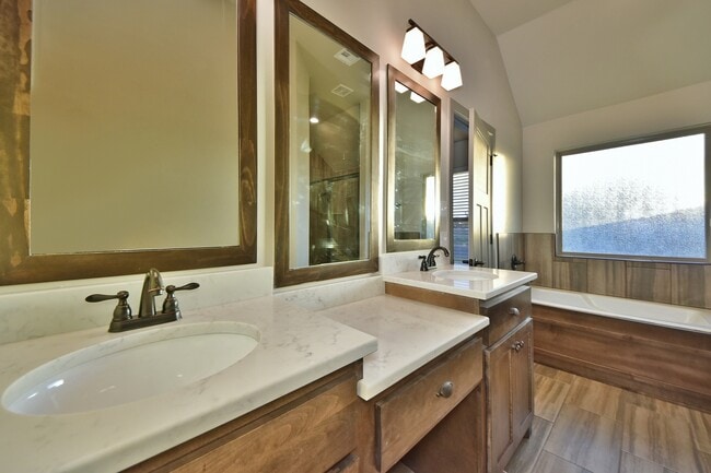 Building Photo - Home in Deer Creek Schools + 4 Bedrooms + 3 car Garage + The Grove Addition