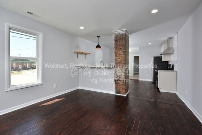Building Photo - 1032 Cornell St